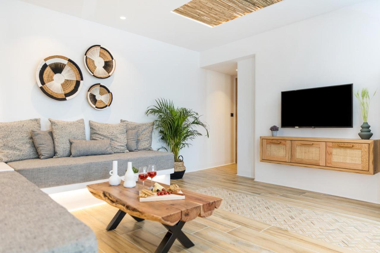 Naxian Icon Luxury Residence 2 Naxos City Bagian luar foto
