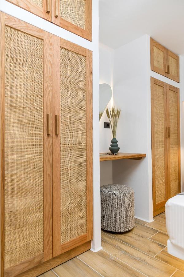 Naxian Icon Luxury Residence 2 Naxos City Bagian luar foto